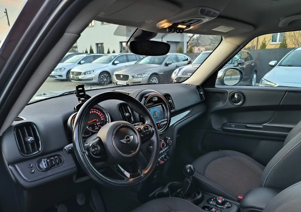 MINI Countryman cena 62999 przebieg: 141000, rok produkcji 2018 z Jastrowie małe 352